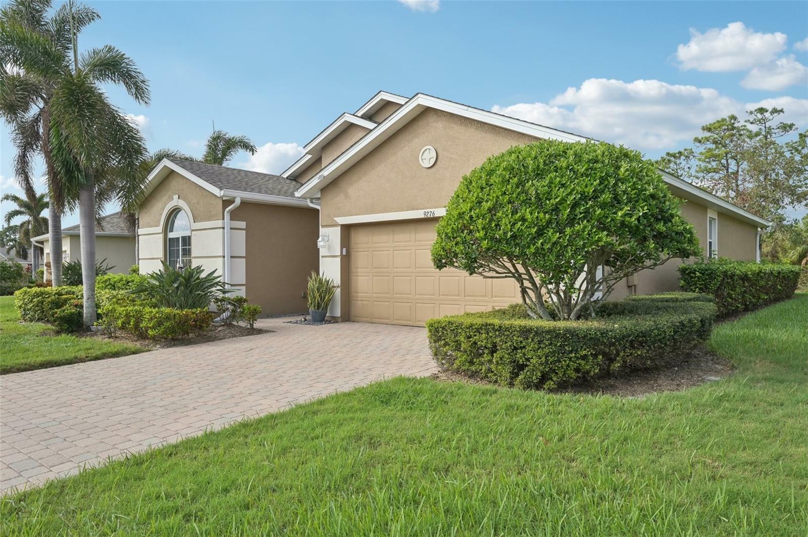 Property Photo:  9276 Coachman Drive  FL 34293 