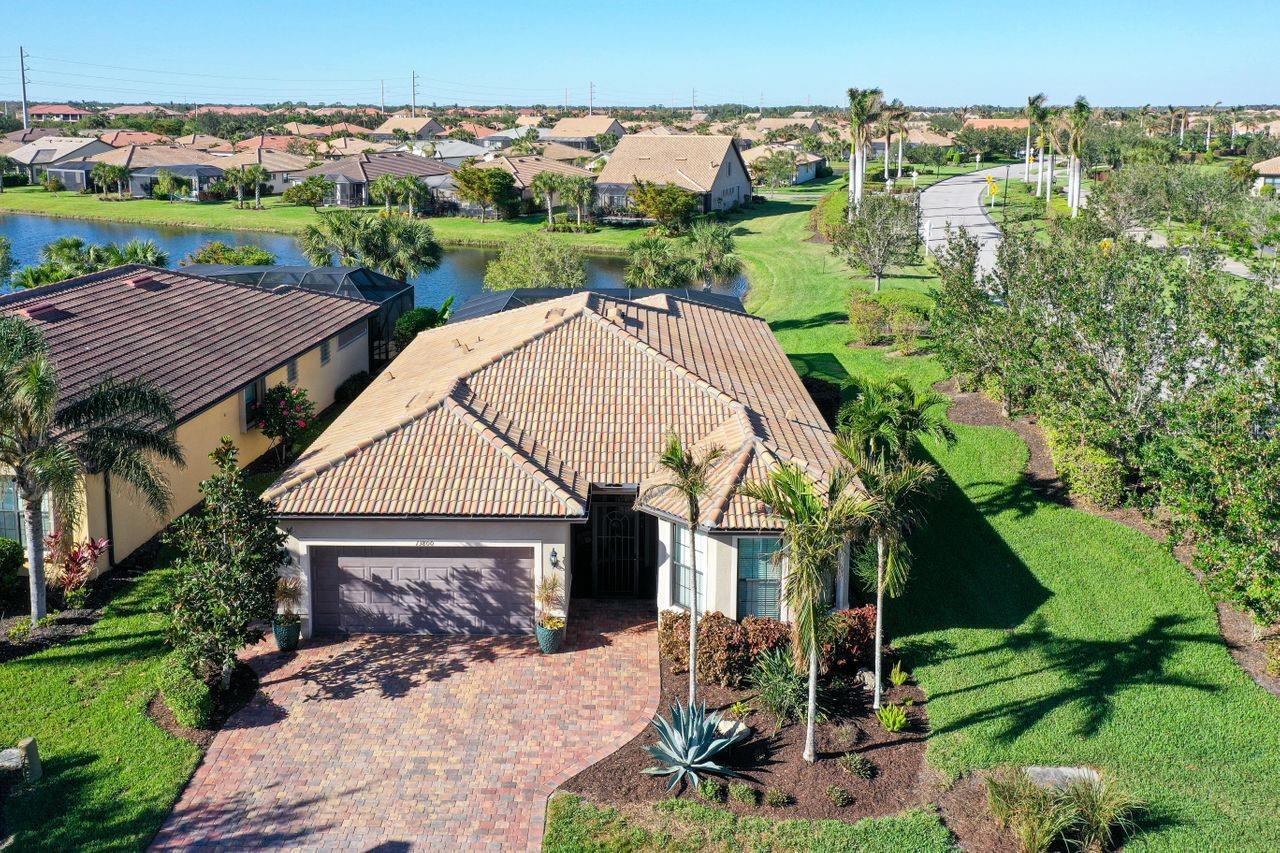 Property Photo: 13800 Rinuccio Street FL 34293