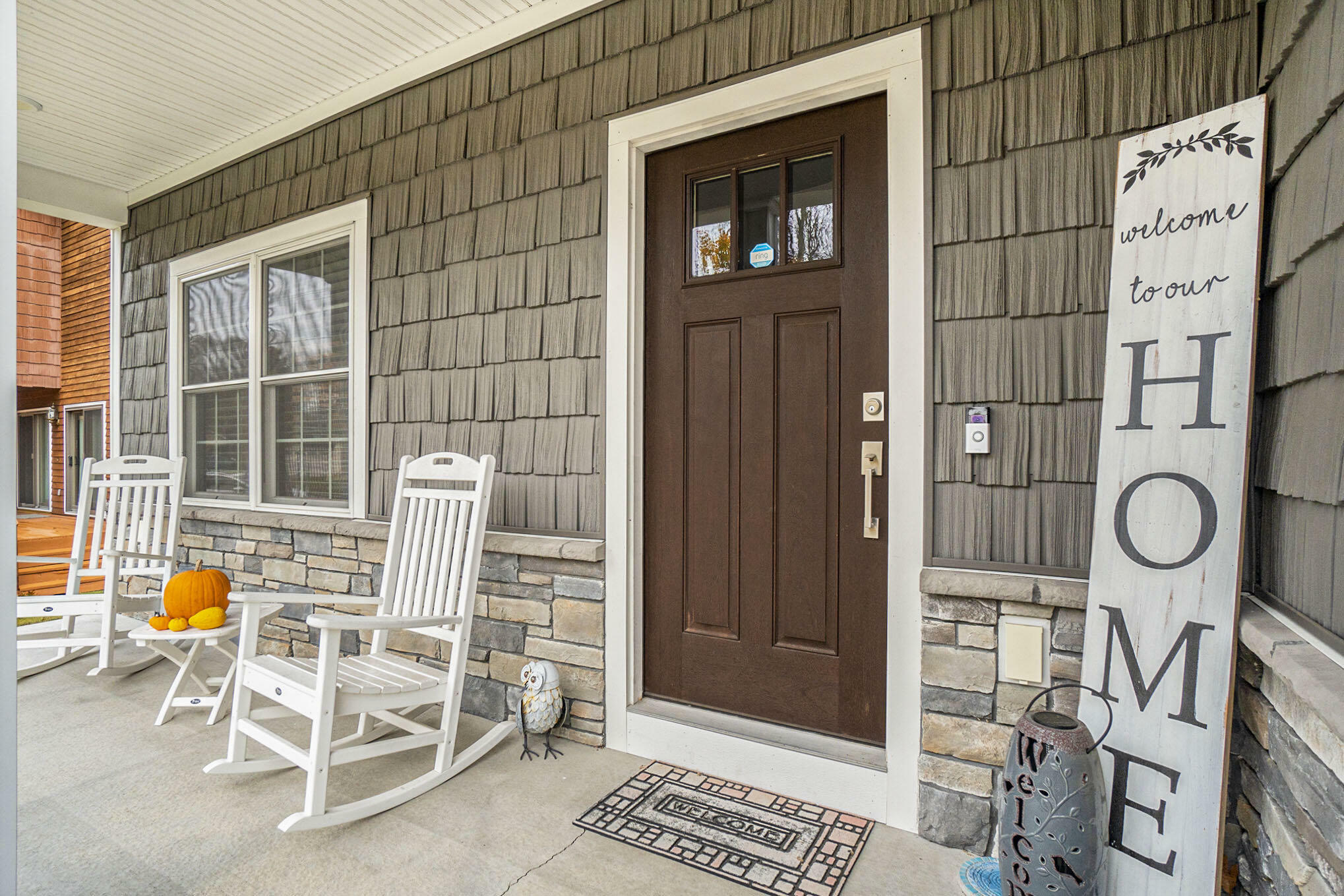 Property Photo: 18481 N Fruitport Road MI 49456