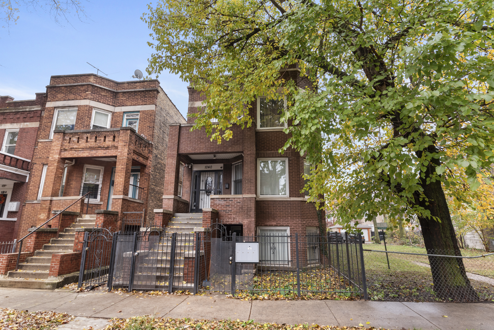 Property Photo:  1040 N Springfield Avenue G  IL 60651 