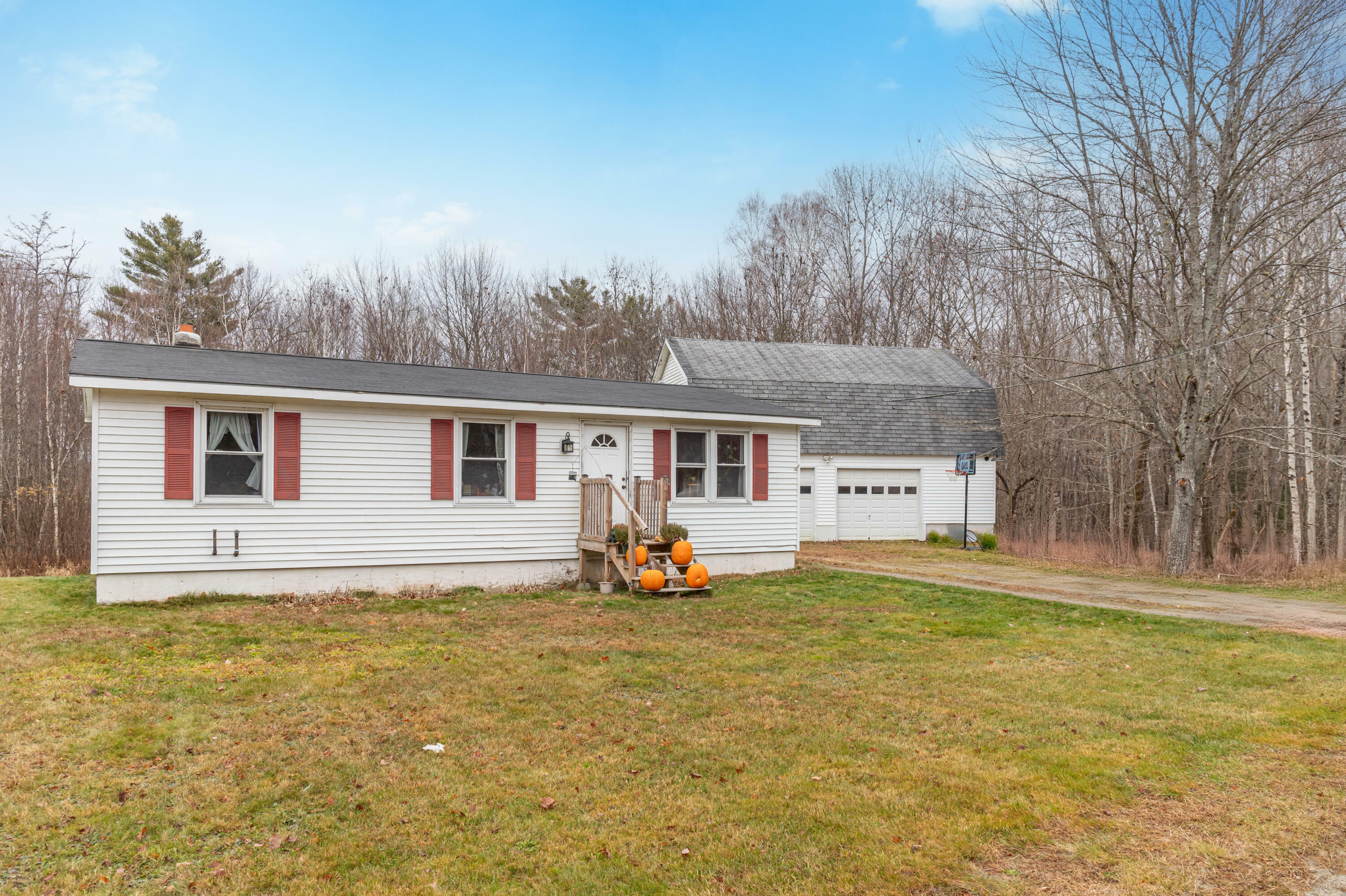 Property Photo:  564 Edinburg Road  ME 04448 