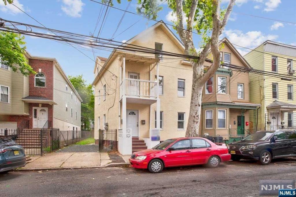 Property Photo:  86 Cutler Street  NJ 07104 