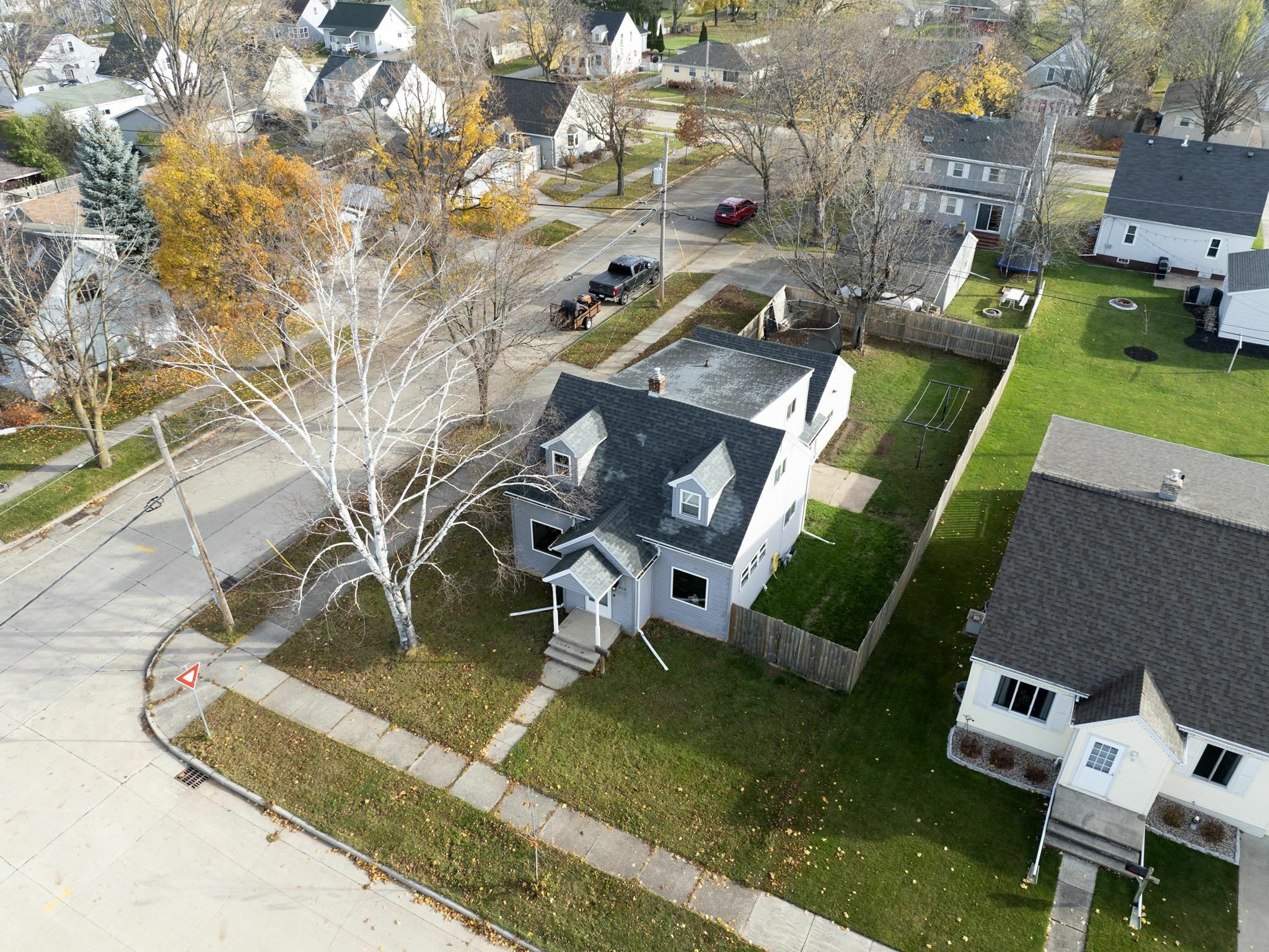 Property Photo:  303 S Pine Street  WI 54136 