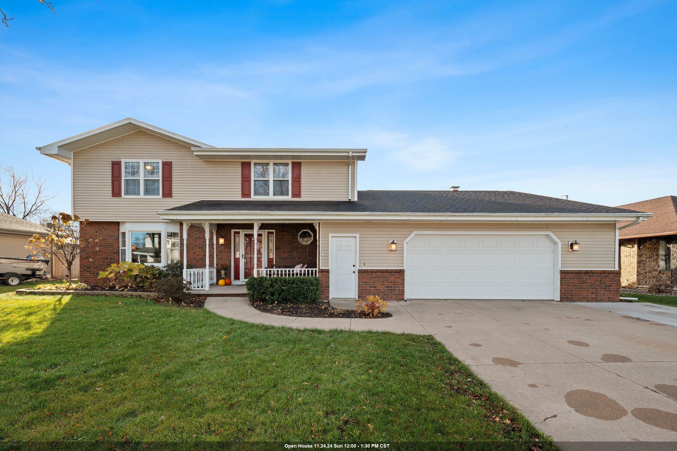 1701 W Cloverdale Drive  Appleton WI 54914 photo