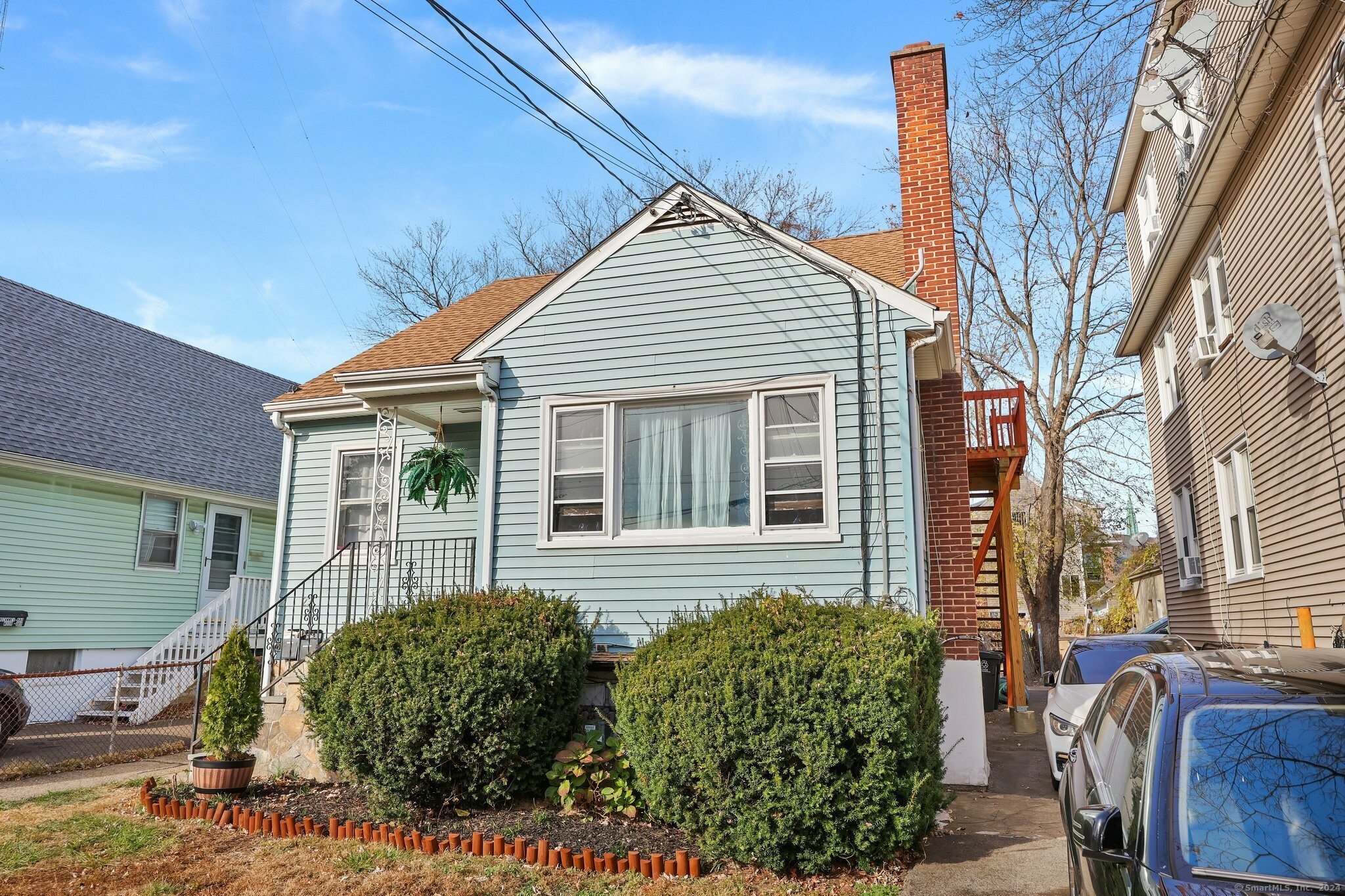 Property Photo:  23 Hanover Street  CT 06902 