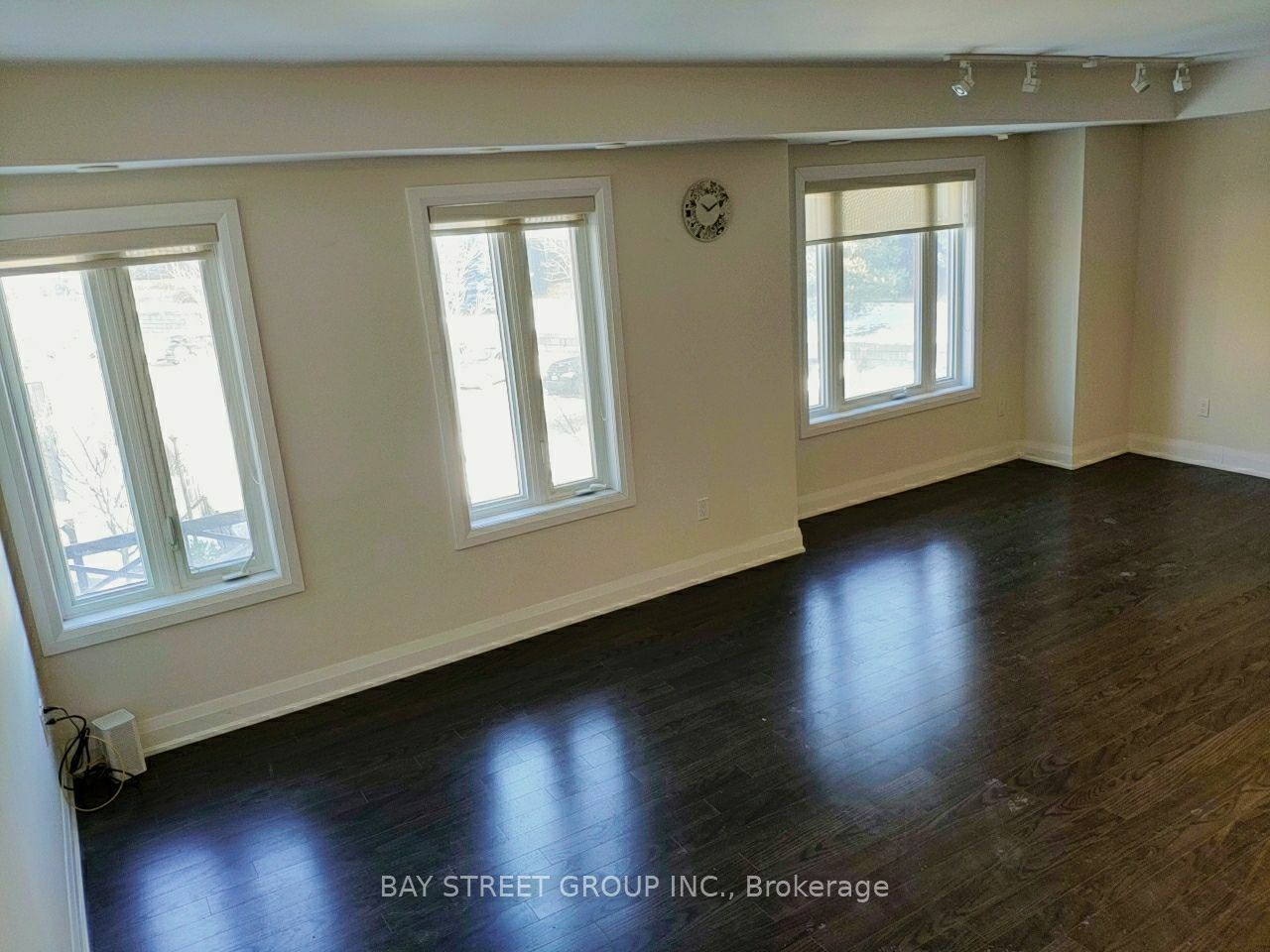 Property Photo:  322 John St 271  ON L3T 0B1 