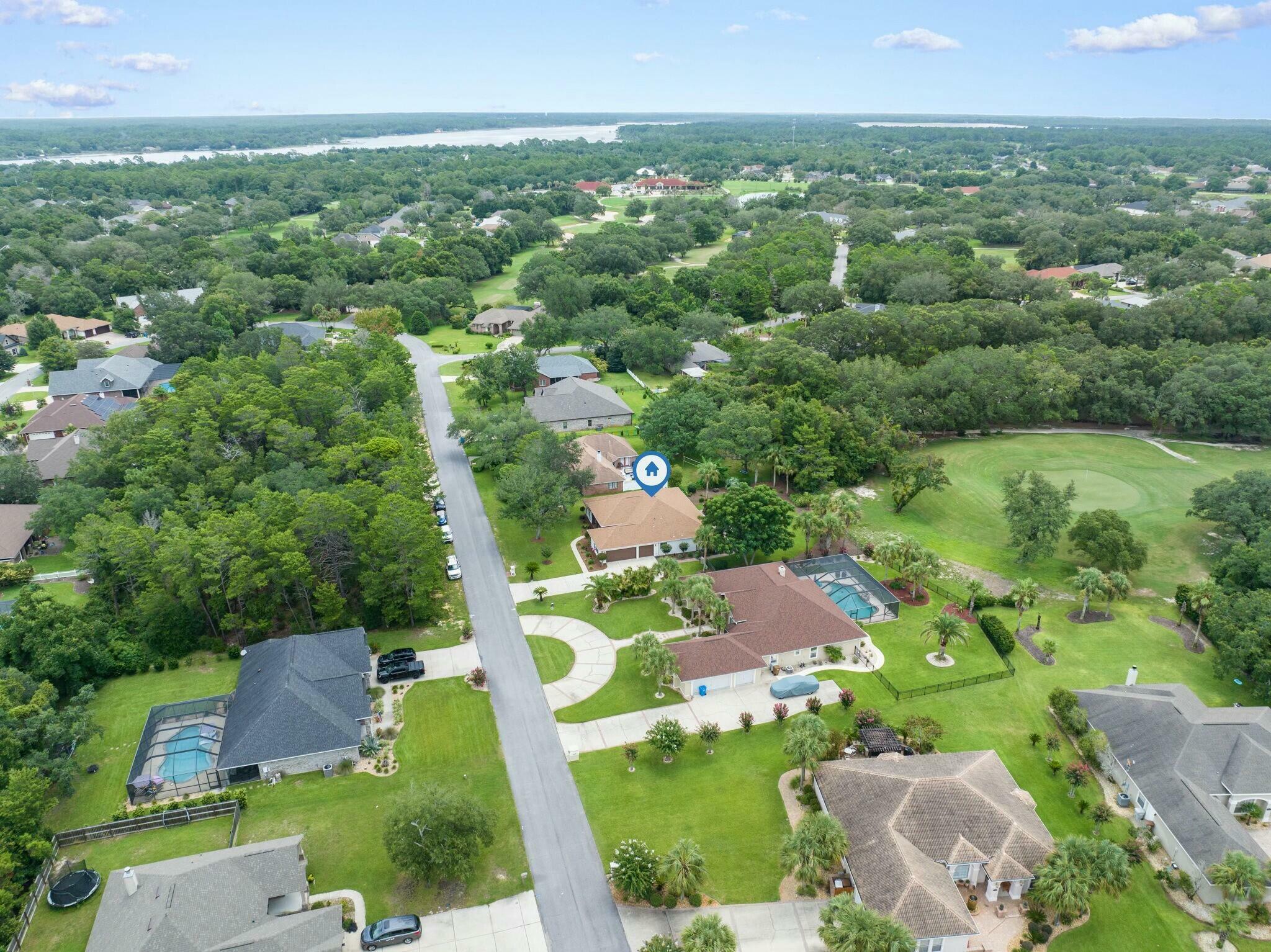 Property Photo:  7008 Turnberry Circle  FL 32566 