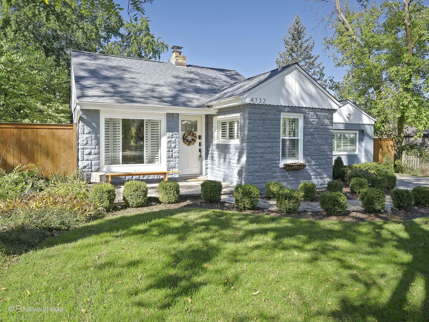 Property Photo:  4732 Roslyn Road  IL 60515 