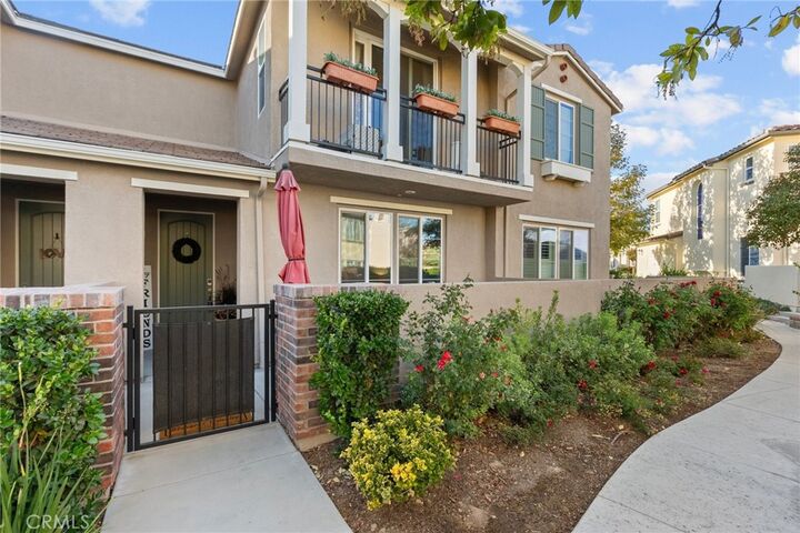 Property Photo:  28724 Calle De La Paz Drive 233  CA 91354 