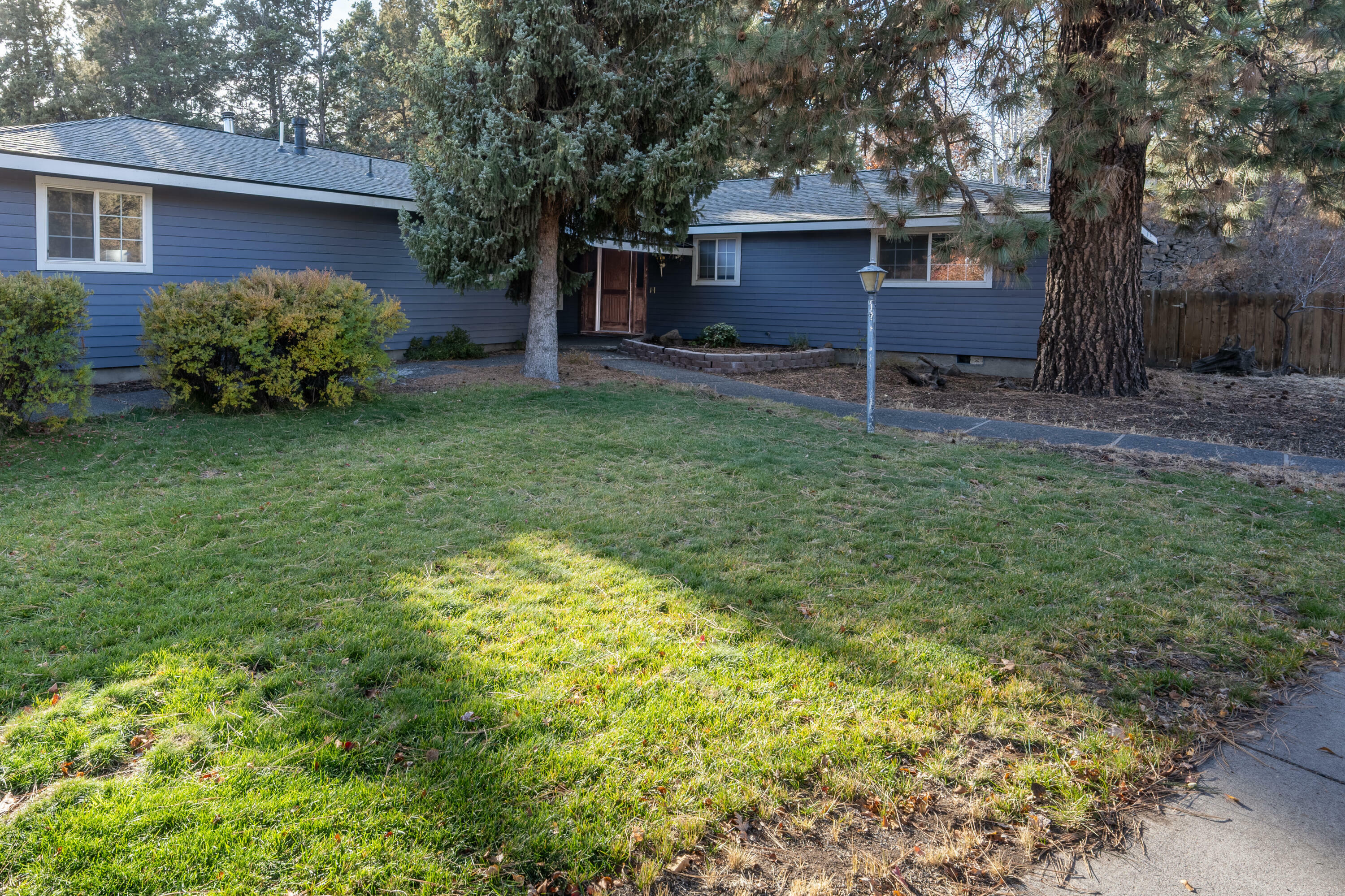 Property Photo:  1385 NE Bear Creek Road  OR 97701 