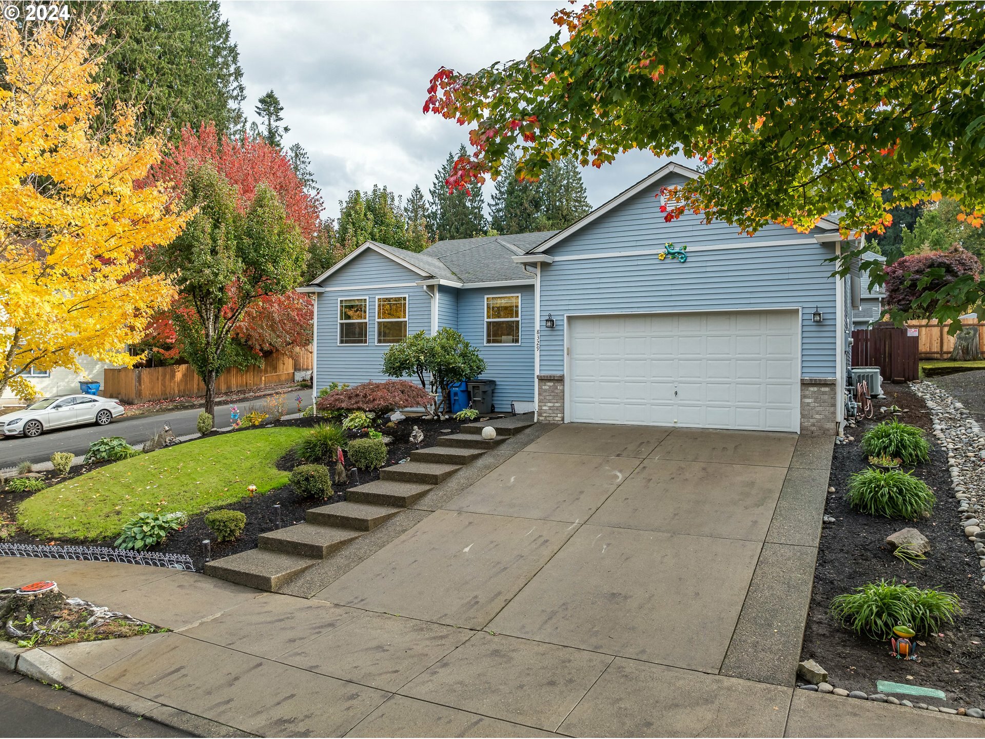 Property Photo:  8329 NE 16th St  WA 98664 