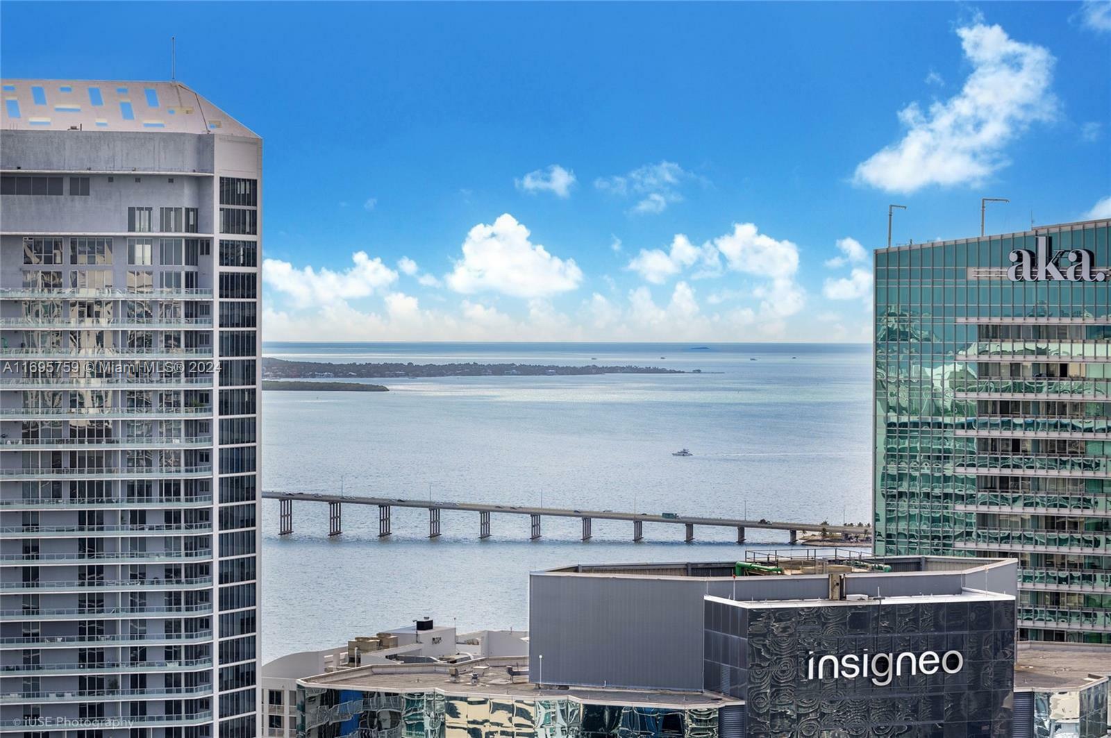 Property Photo:  1060 Brickell Ave 4101  FL 33131 