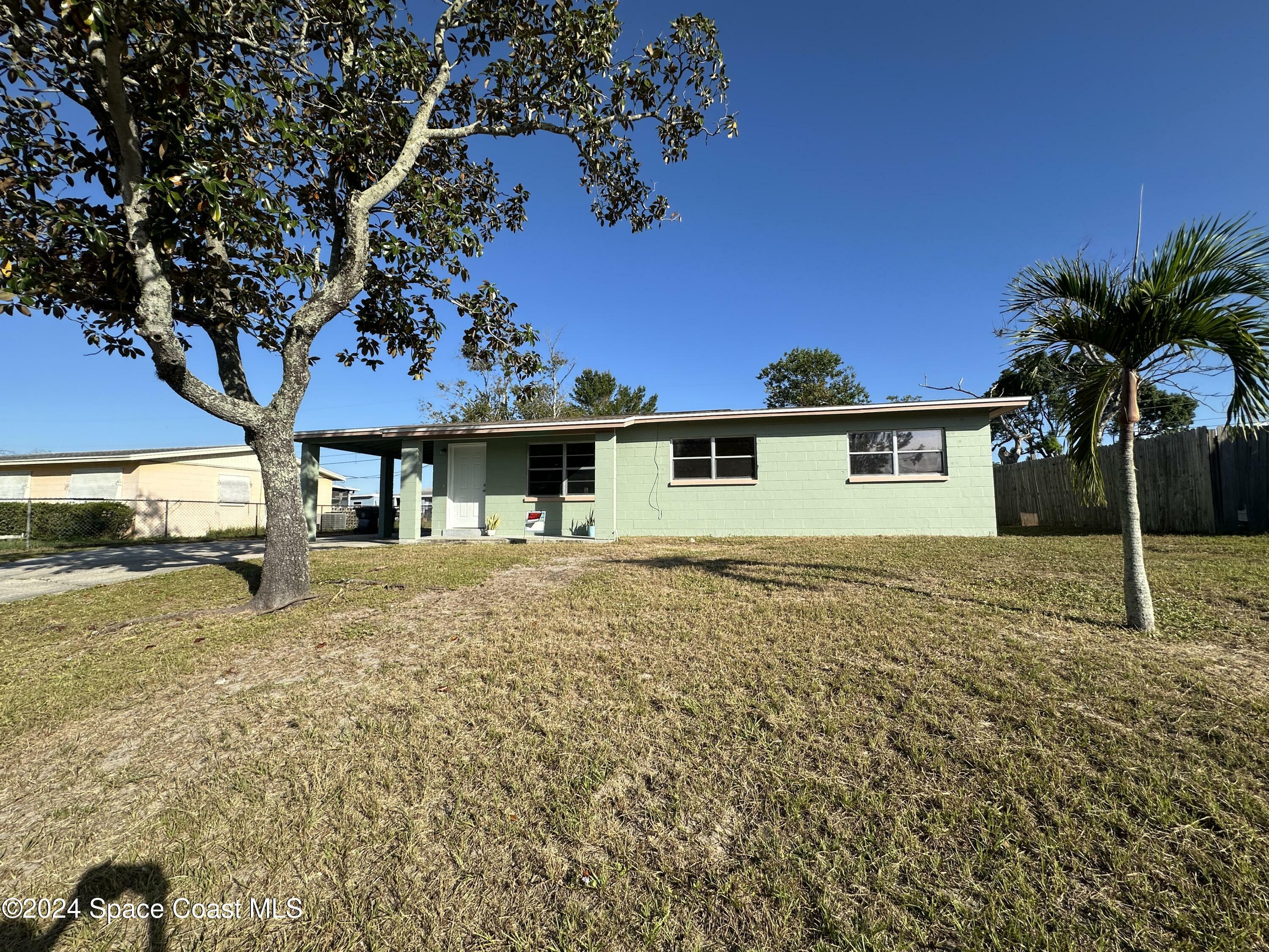 Property Photo:  3880 Deauville Street  FL 32796 