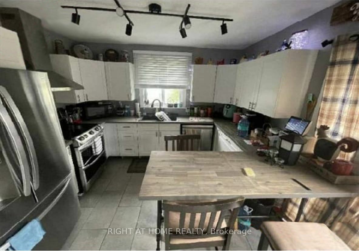 Property Photo:  37 Toronto St  ON K0K 1S0 