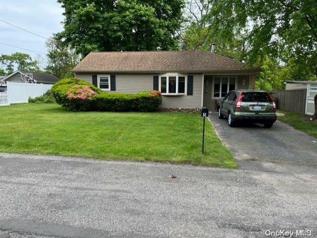 Property Photo:  5 Brian Avenue  NY 11742 