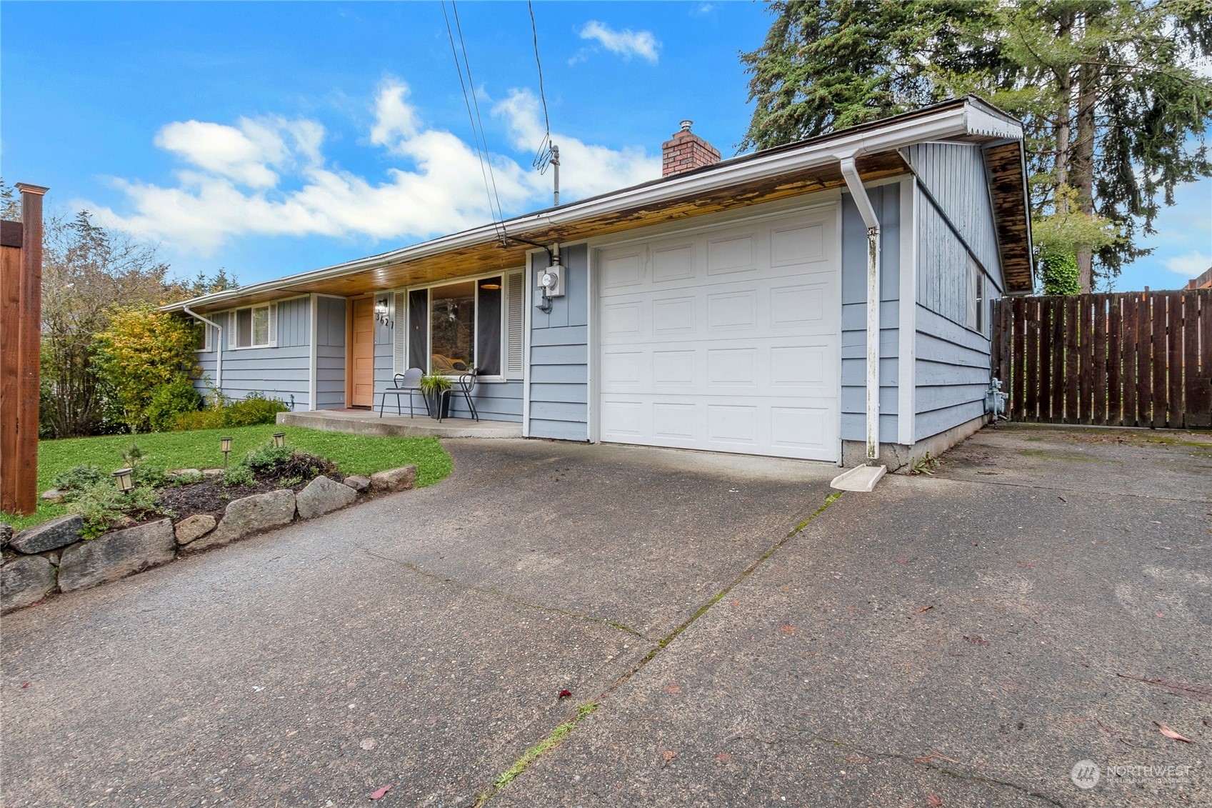 Property Photo:  3627 67th Avenue W  WA 98466 