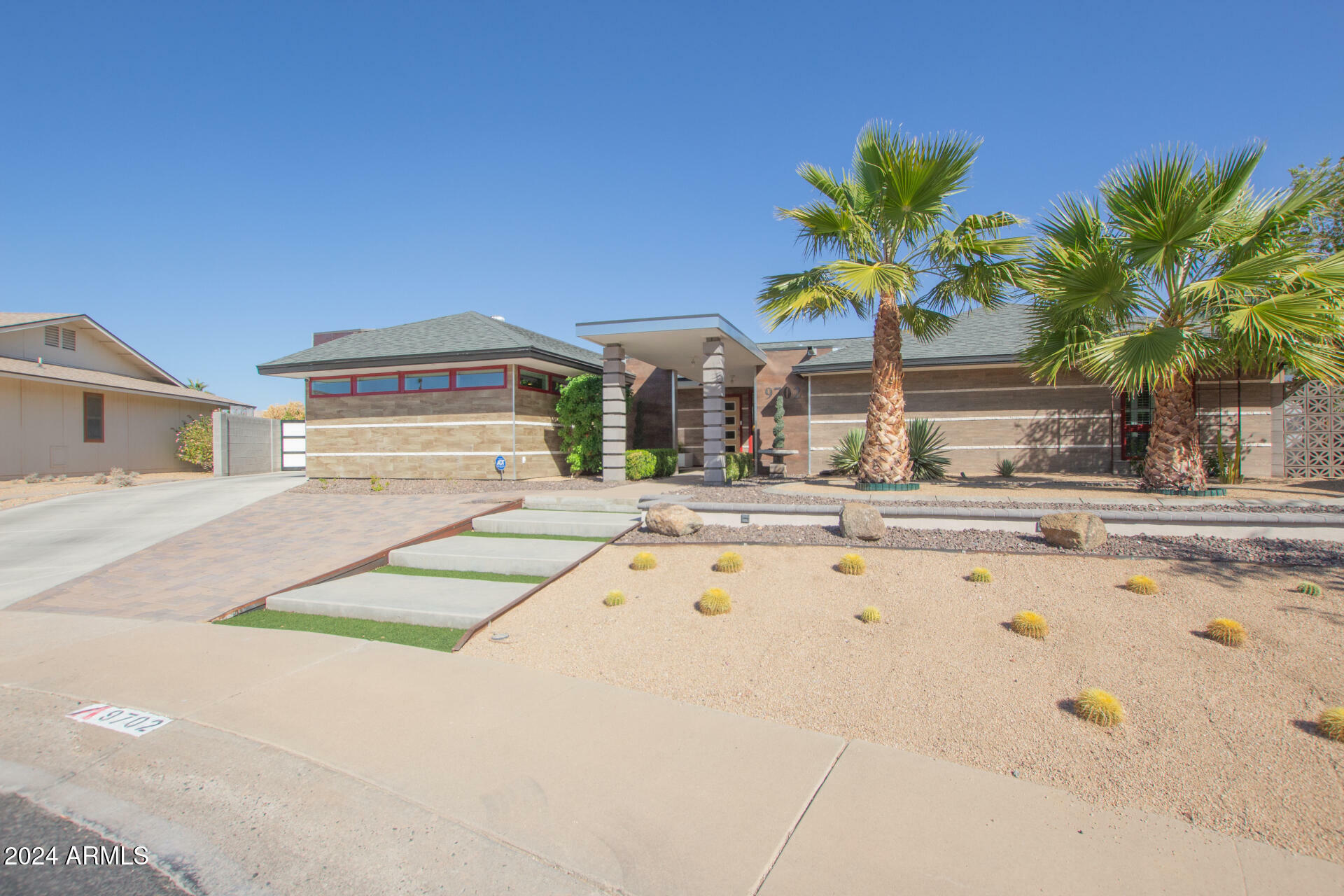 Property Photo:  9702 W Gatewood Court  AZ 85351 