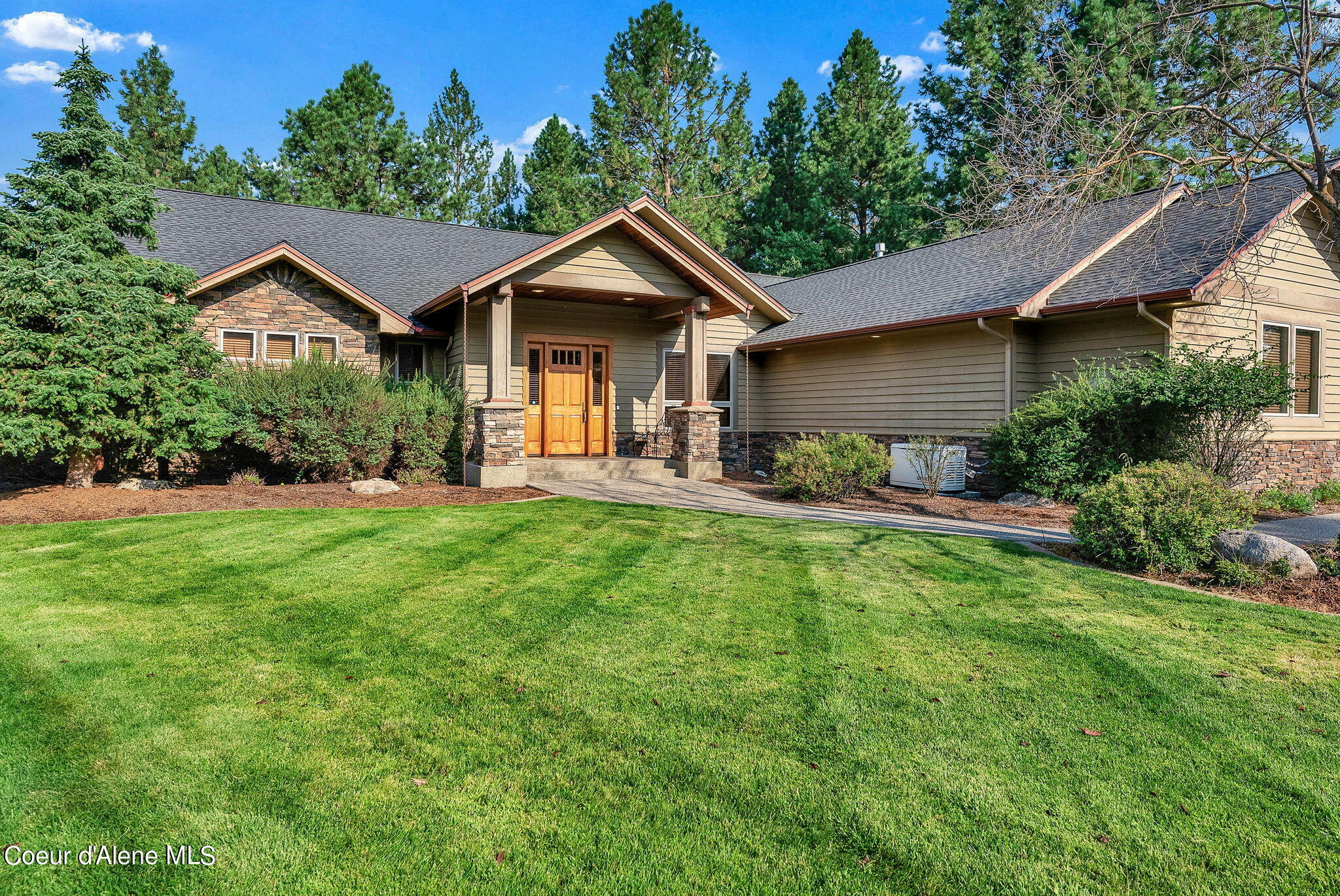 Property Photo:  9725 N Country Club Dr  ID 83835 