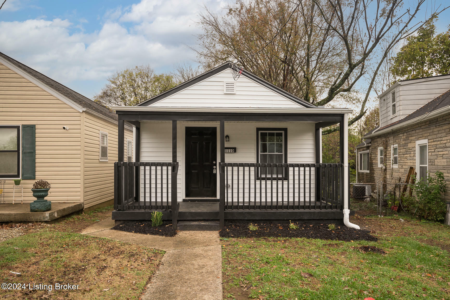 Property Photo:  1110 Weller Ave  KY 40208 