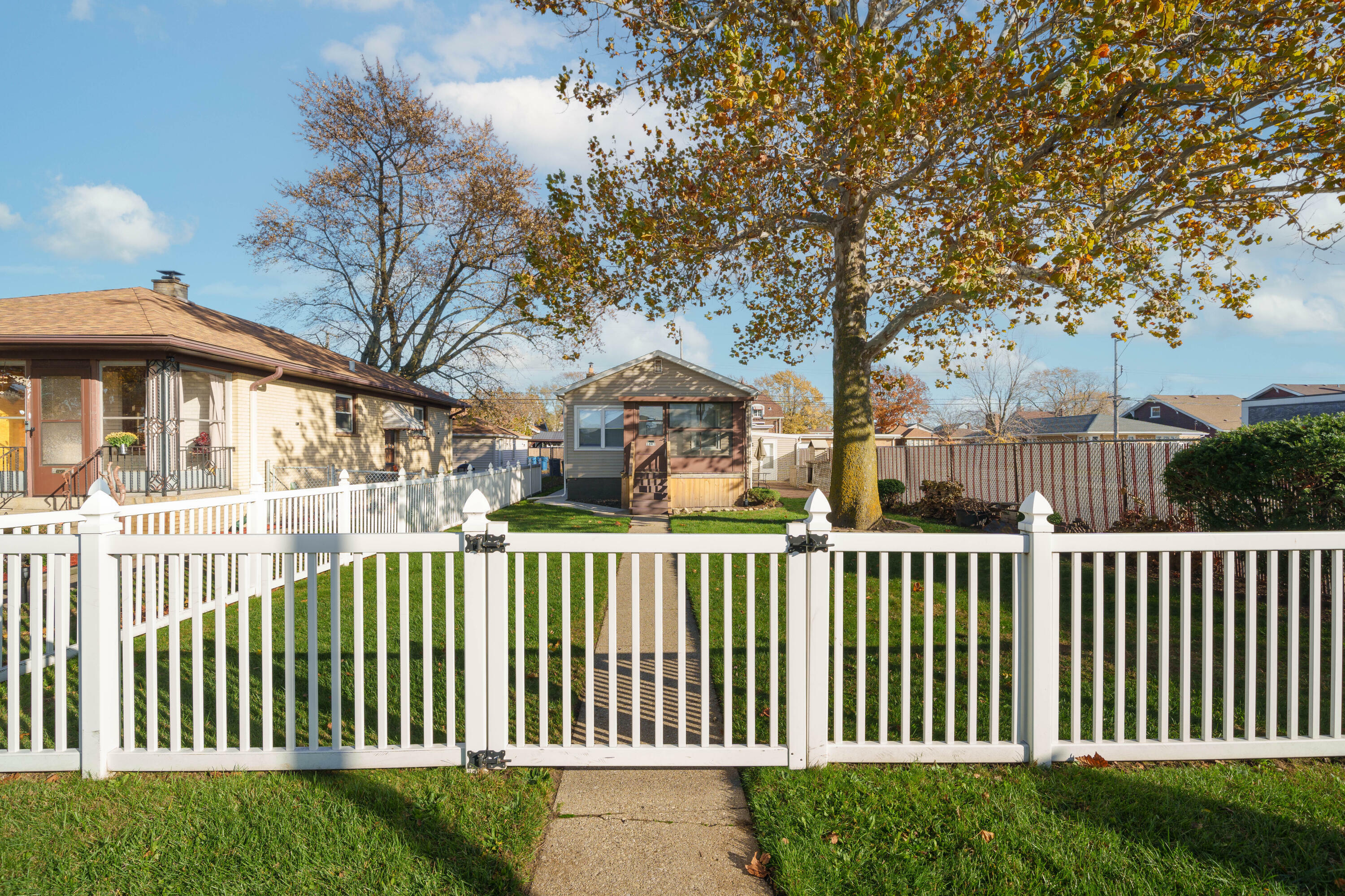 Property Photo:  1643 Calumet Avenue  IN 46394 