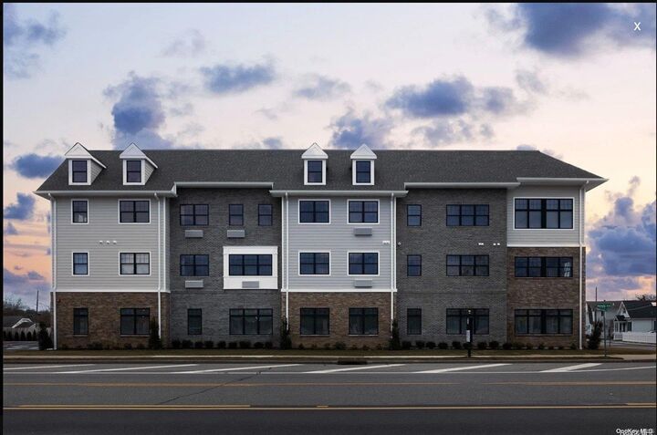 116 Waverly Avenue 7  Patchogue NY 11772 photo