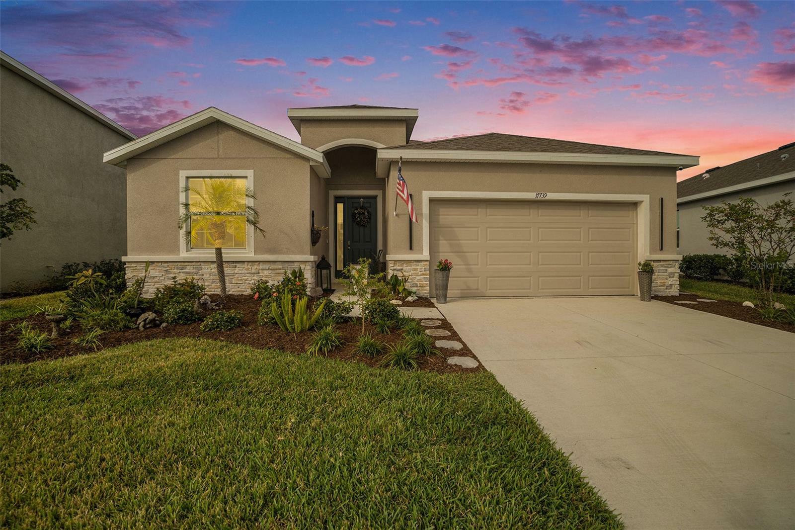 Property Photo:  17739 Cantarina Cove  FL 34211 