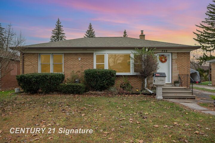 722 Evergreen Lane  Saginaw MI 48604 photo