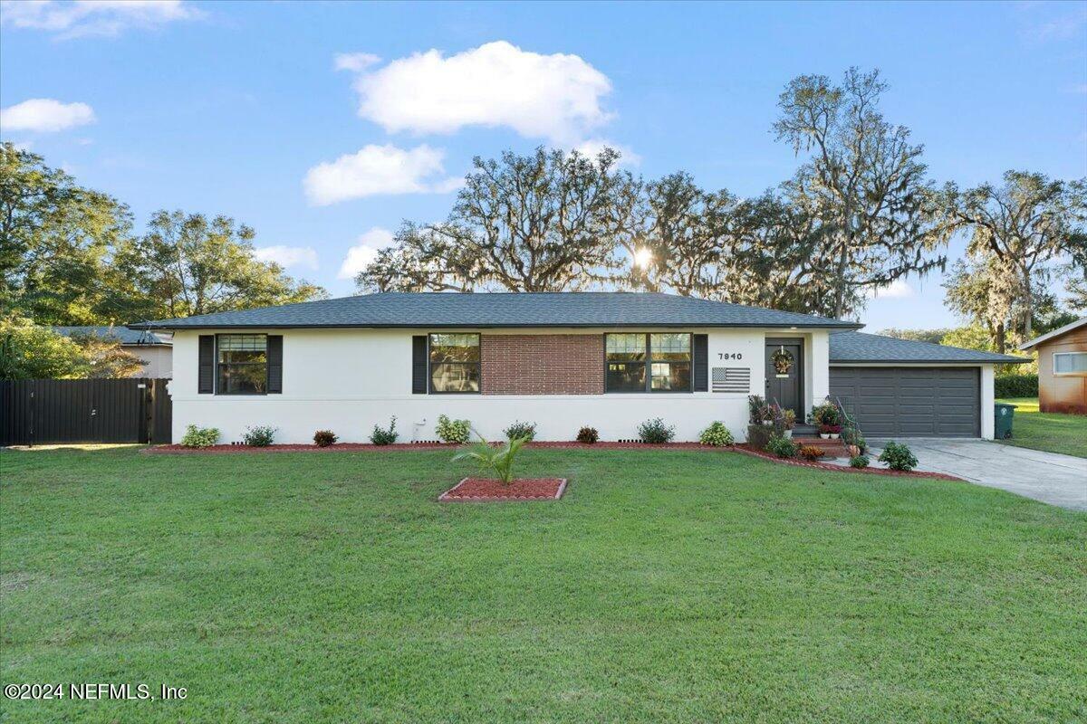 Property Photo:  7940 Catawba Drive  FL 32217 