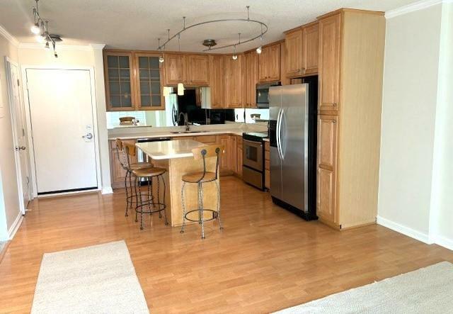 Property Photo:  210 W Grant Street 104  MN 55403 