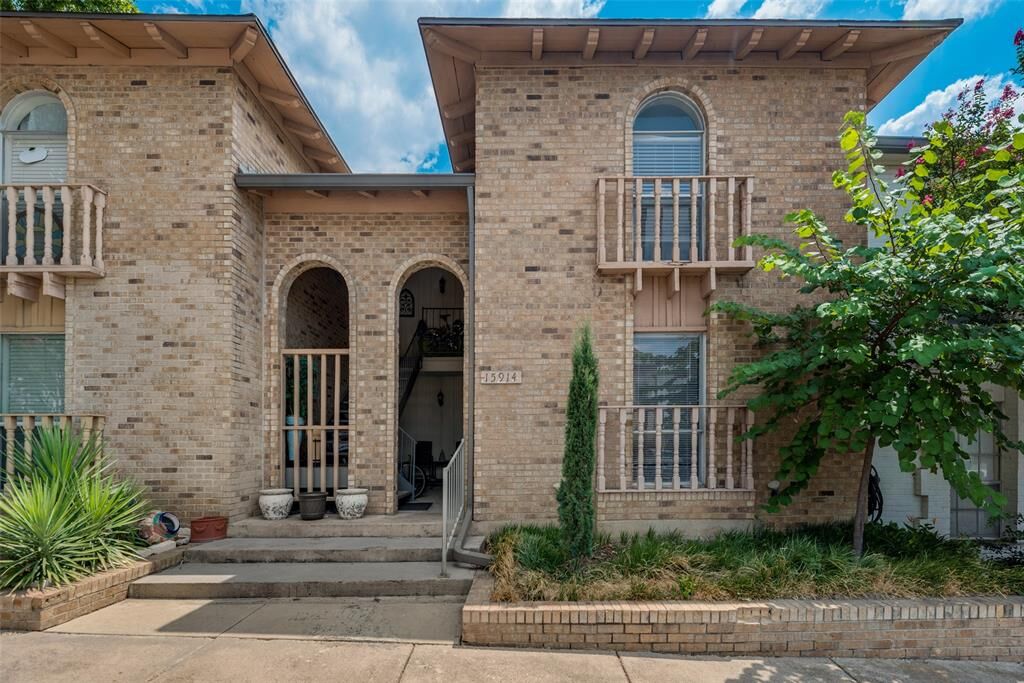 Property Photo: 15914 Stillwood Street 1079 TX 75248