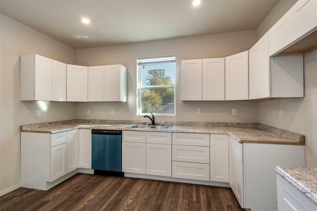 Property Photo: 1512 14th Street TX 76301