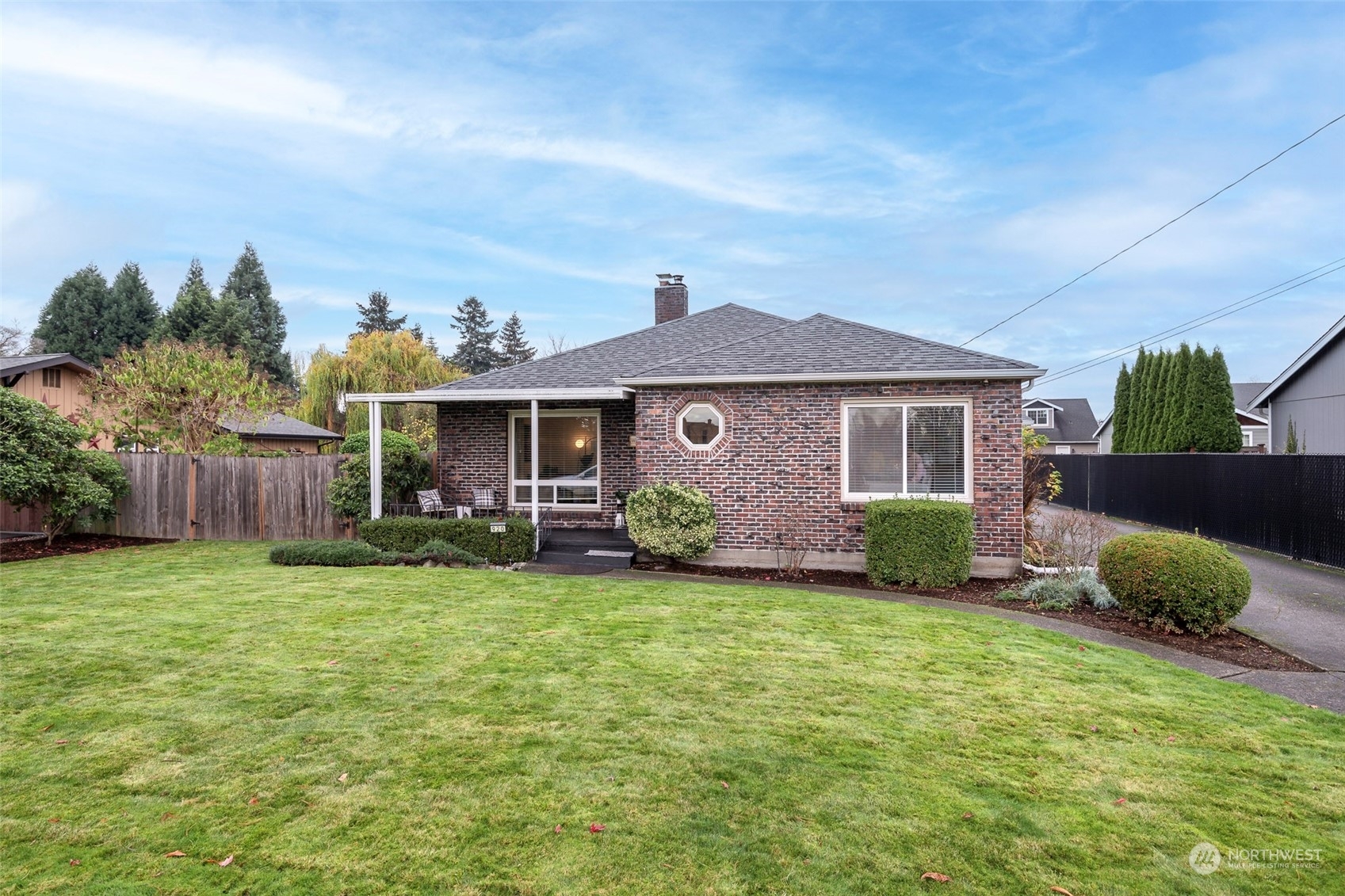 Property Photo:  920 18th Street NW  WA 98371 