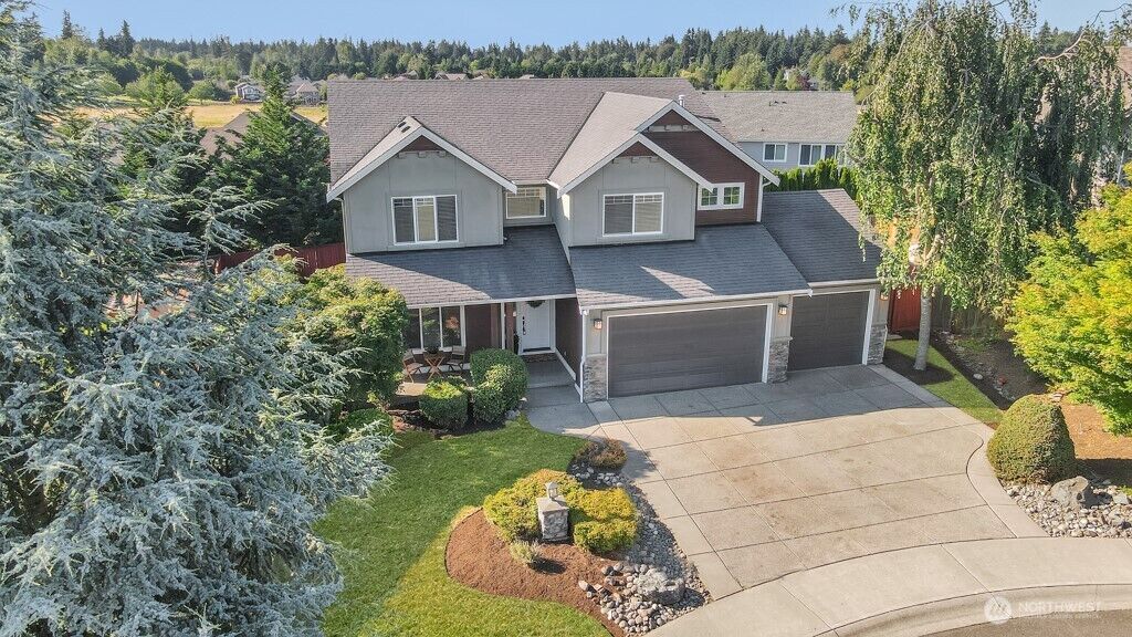 Property Photo:  2708  216th Avenue Ct E  WA 98391 