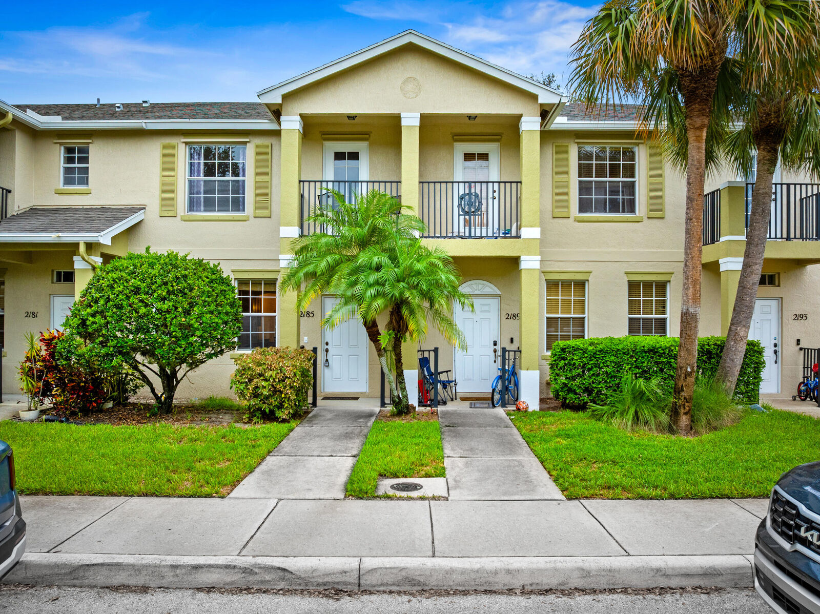 Property Photo: 2185 SE Grand Drive SE FL 34952