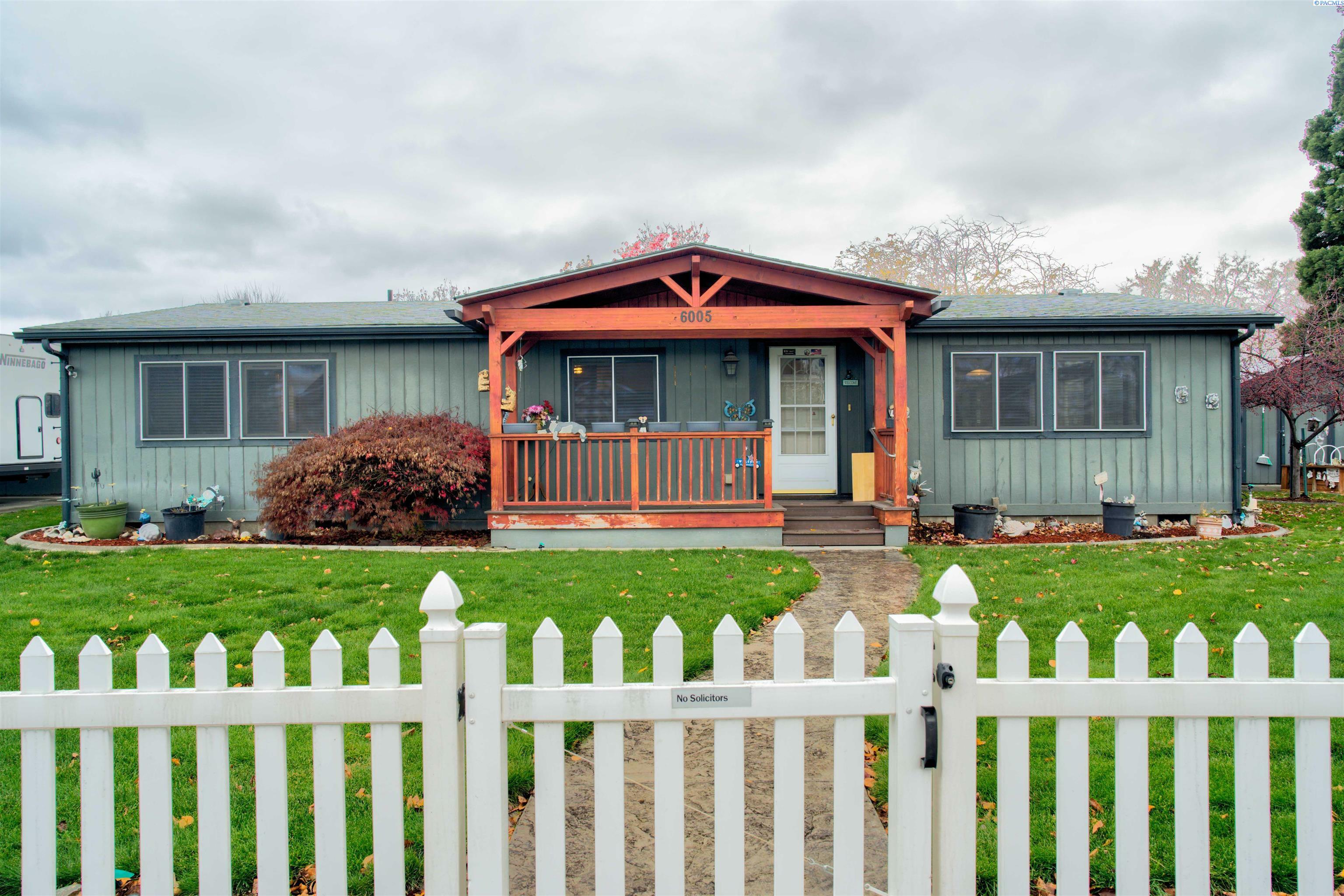 Property Photo:  6005 W Agate Street  WA 99301 