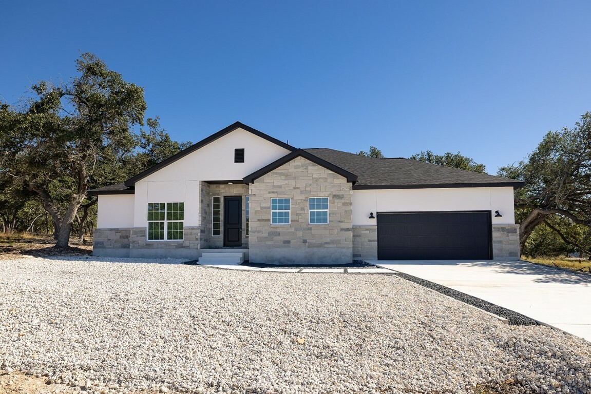 Property Photo: 111 Jesse Stiff TX 78606