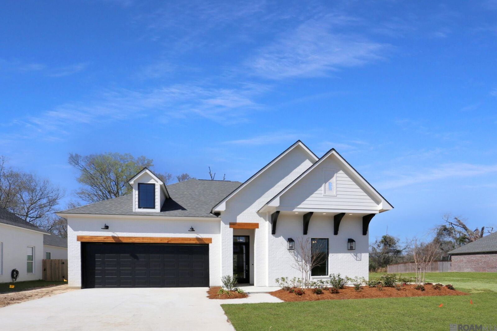 Property Photo: 38200 Woodland Trail Dr LA 70769