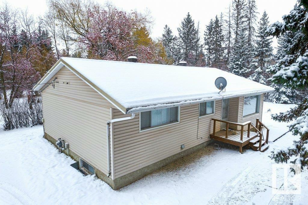 9815 210 Street NW  Edmonton AB T5T 5X9 photo