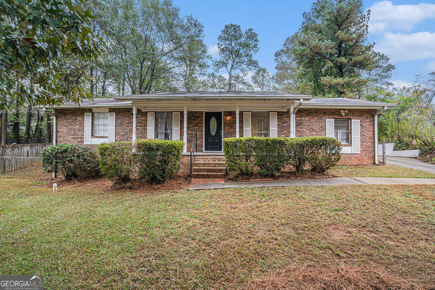 Property Photo:  1002 Millwood Drive SW  GA 30008 