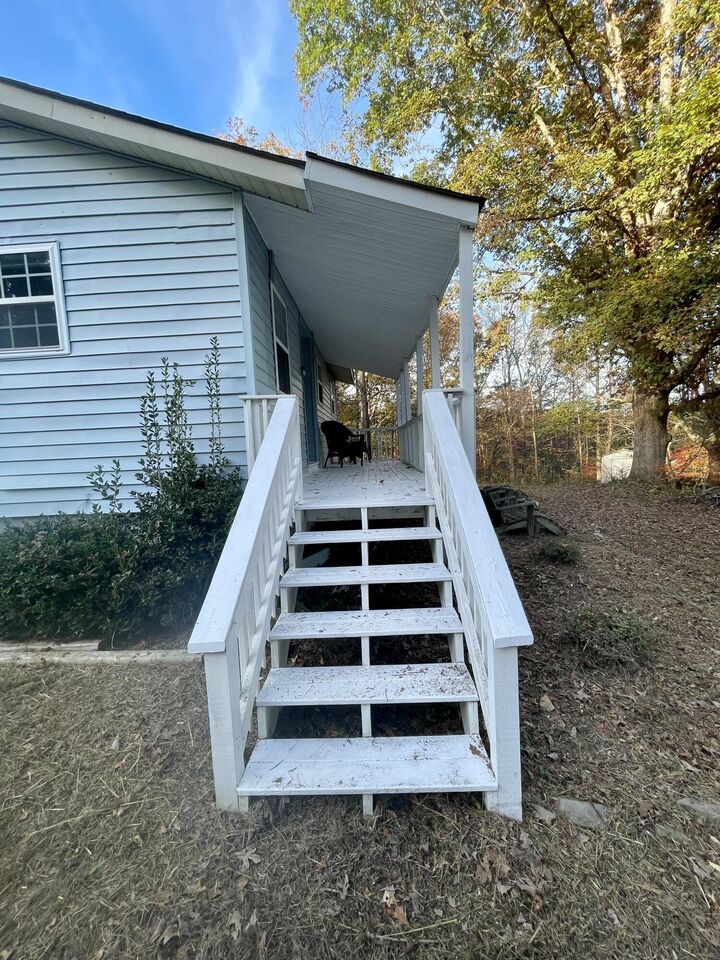 Property Photo:  124 Jonathan Way  GA 30740 