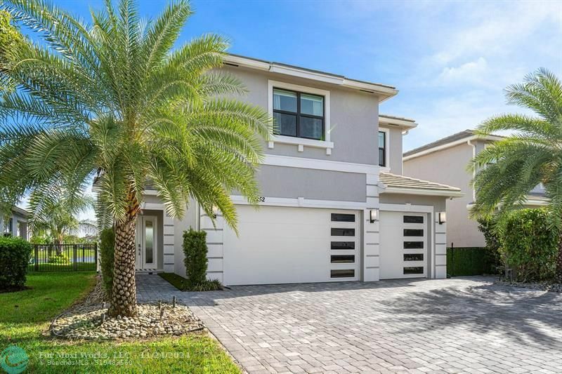 Property Photo:  7252 Stella Ln  FL 33463 