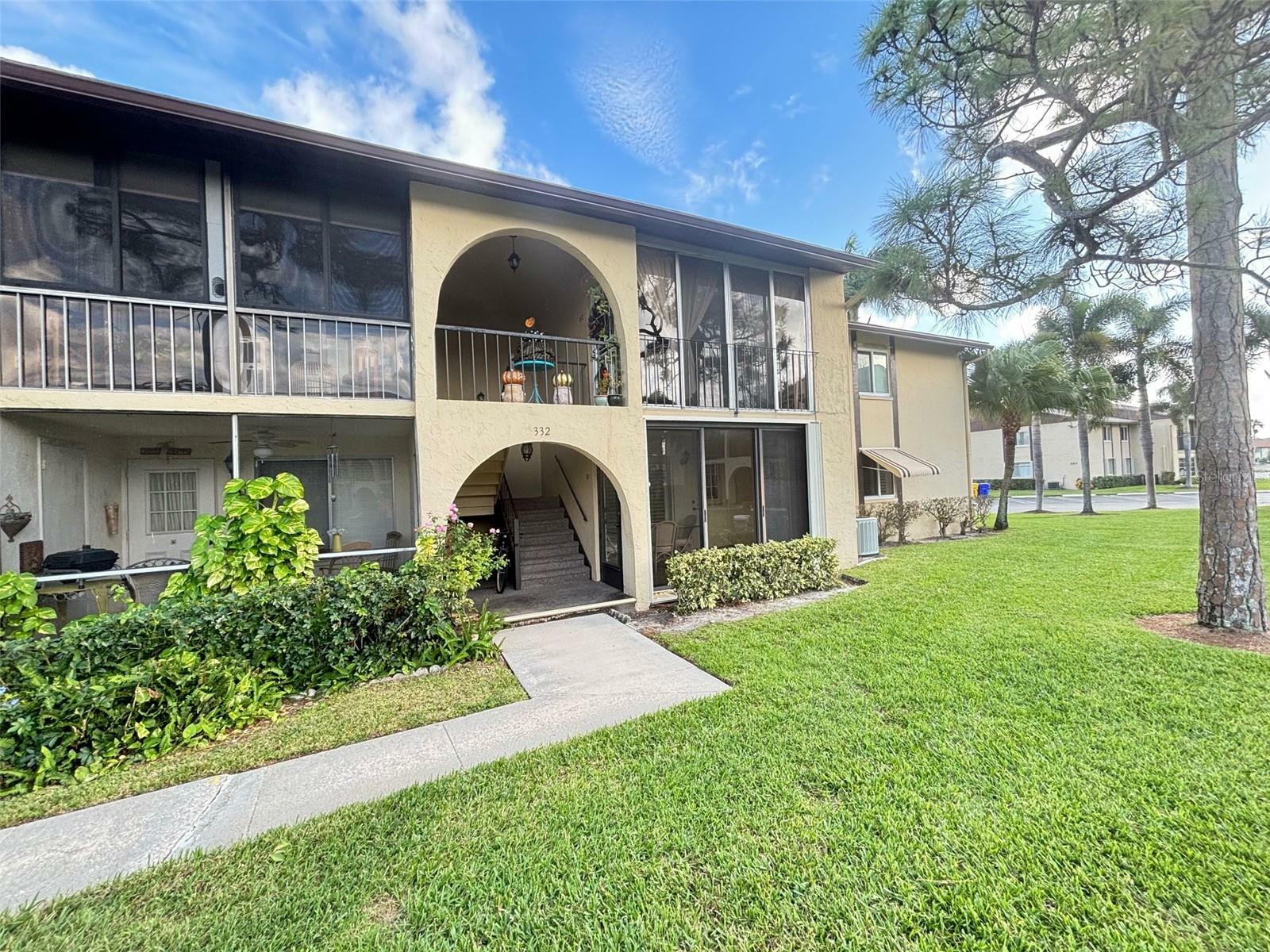 Property Photo:  332 Pine Ridge Circle B1  FL 33463 