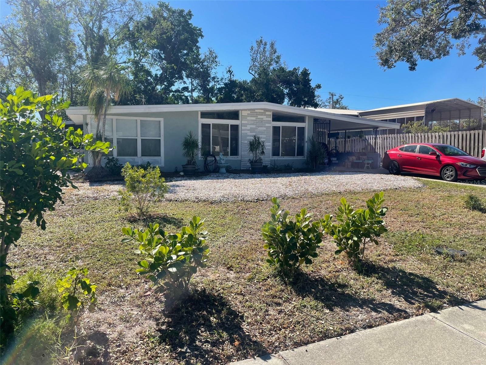 Property Photo:  3068 Courtland Street  FL 34237 