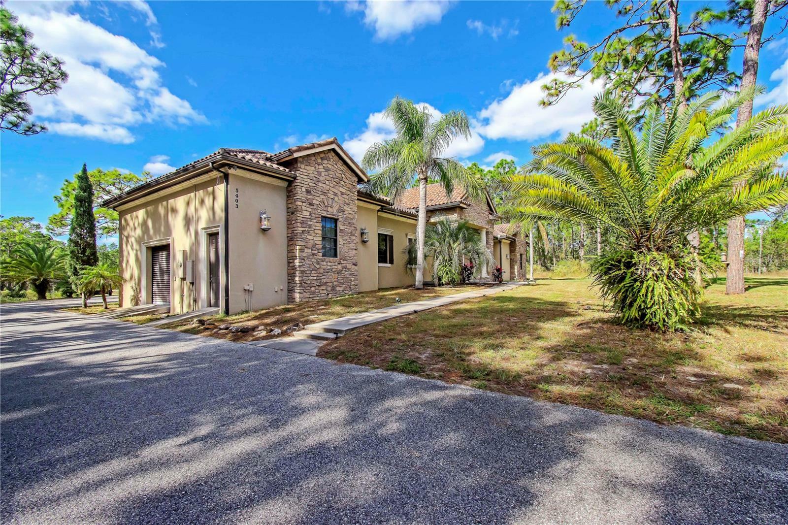 Property Photo:  5403 Golddust Road  FL 34609 