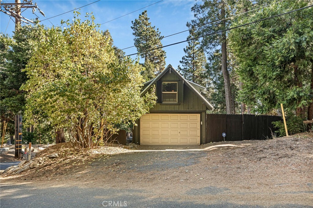 Property Photo:  21819 Jobs Peak Road  CA 92322 