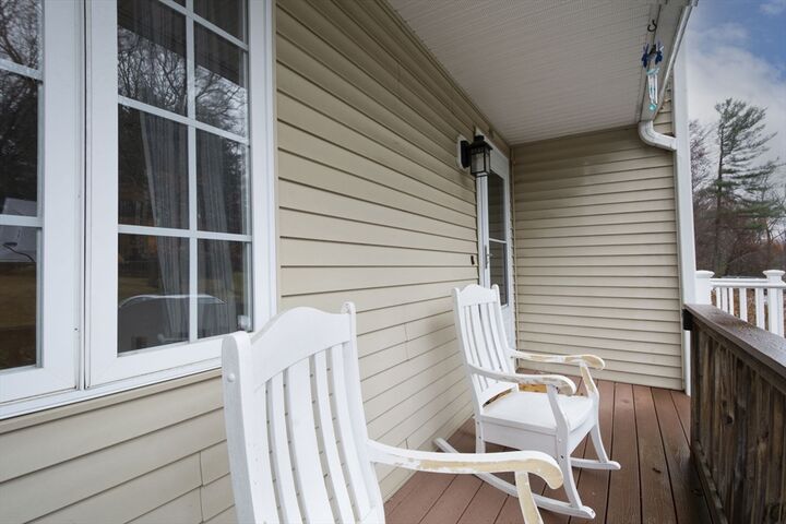 Property Photo:  40 Eagle Dr 40  MA 01516