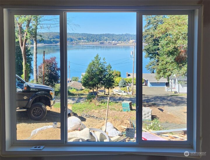 Property Photo:  190  Midway Lane E  WA 98584 