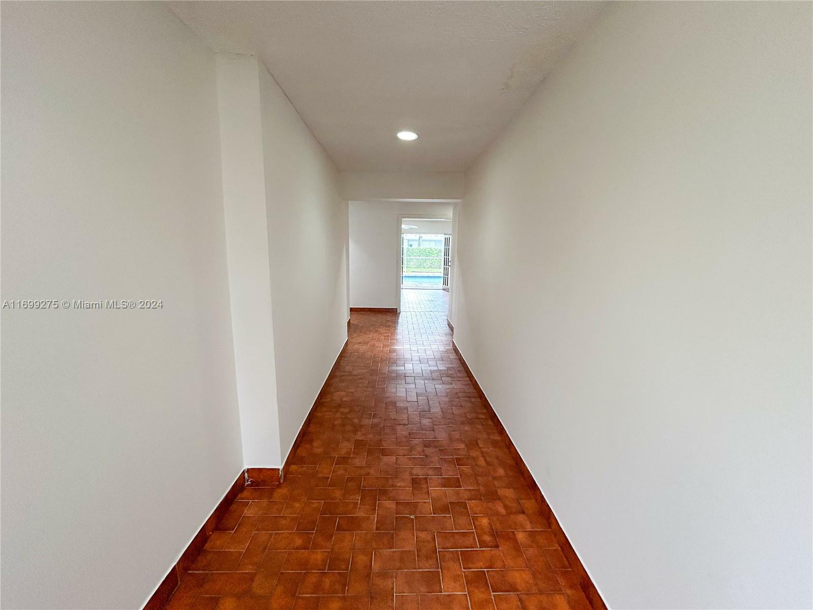 Property Photo:  8172 NW 68th Ter 8172  FL 33321 