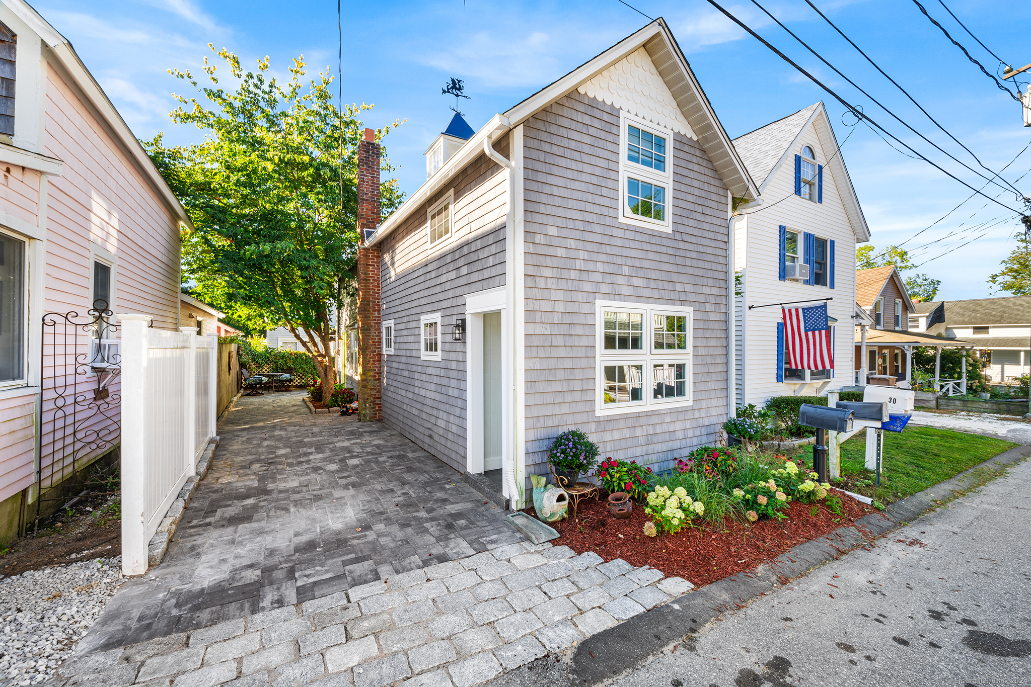 Property Photo: 28 Center Street CT 06357