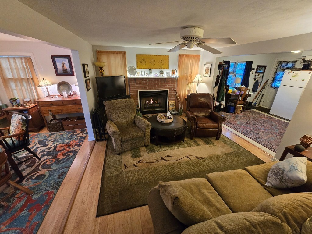 Property Photo:  607 Lakeside Dr Drive  PA 16412 